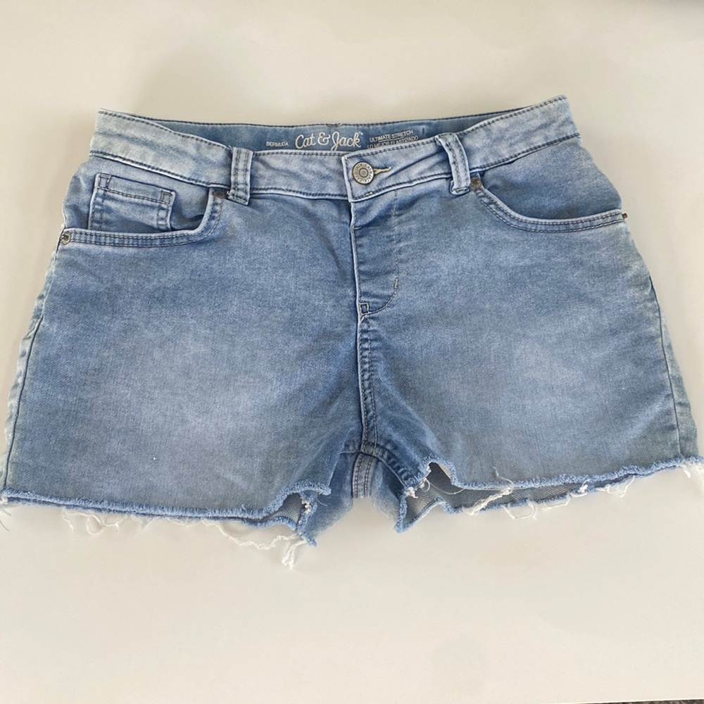 Girls stretchy jean shorts size M-L